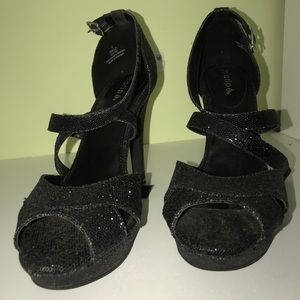 Strappy Black sparkly Heel